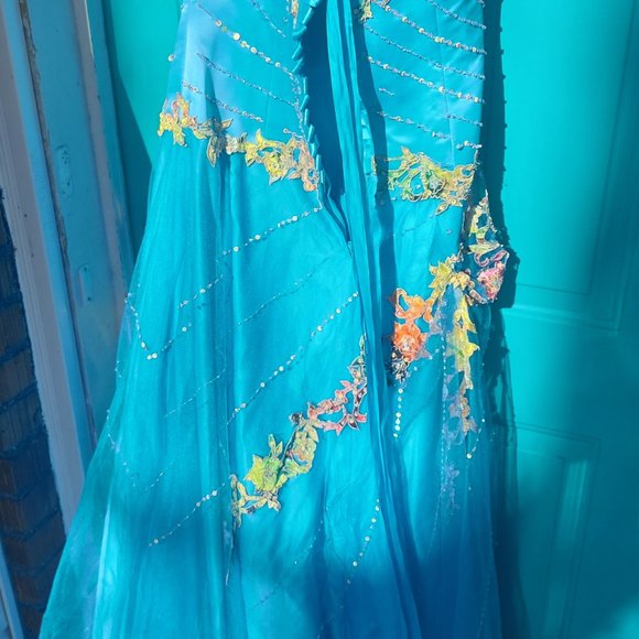Aqua Blue Formal Gown - Picture 4 of 5